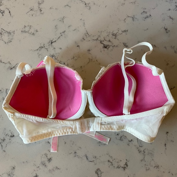 Victoria’s Secret PINK Lace Bra, White - 34D NWT - Picture 3 of 4